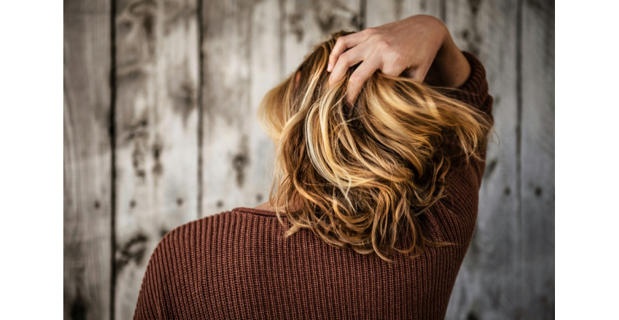 La importancia de los antioxidantes para mantener un cabello fuerte